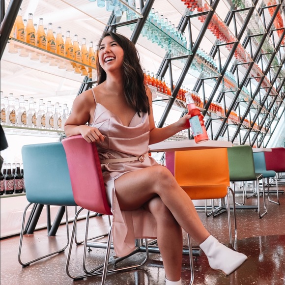 Missguided petite blush satin cowl neck midi dress - Picture 4 of 4